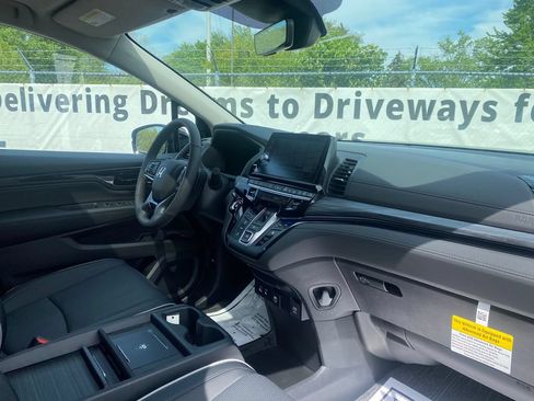 New 2026 Honda Odyssey Elite image 19