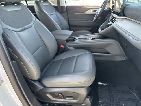 New 2026 Ford Explorer Active w/ Active Comfort Package image 11