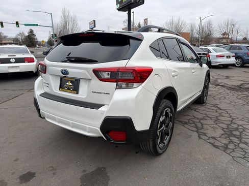 Used 2022 Subaru Crosstrek 2.5i Limited w/ Moonroof Package 2 image 6