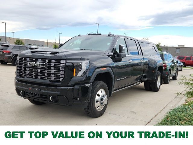 Used 2025 GMC Sierra 3500 Denali Ultimate AWD/4WD image 1
