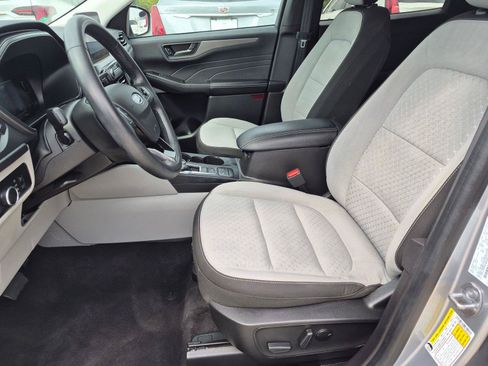 Used 2023 Ford Escape Active FWD image 9