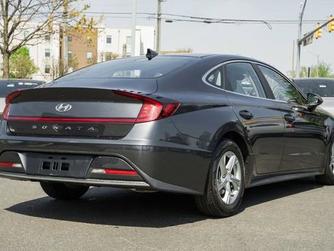 Used 2021 Hyundai Sonata SE FWD image 5