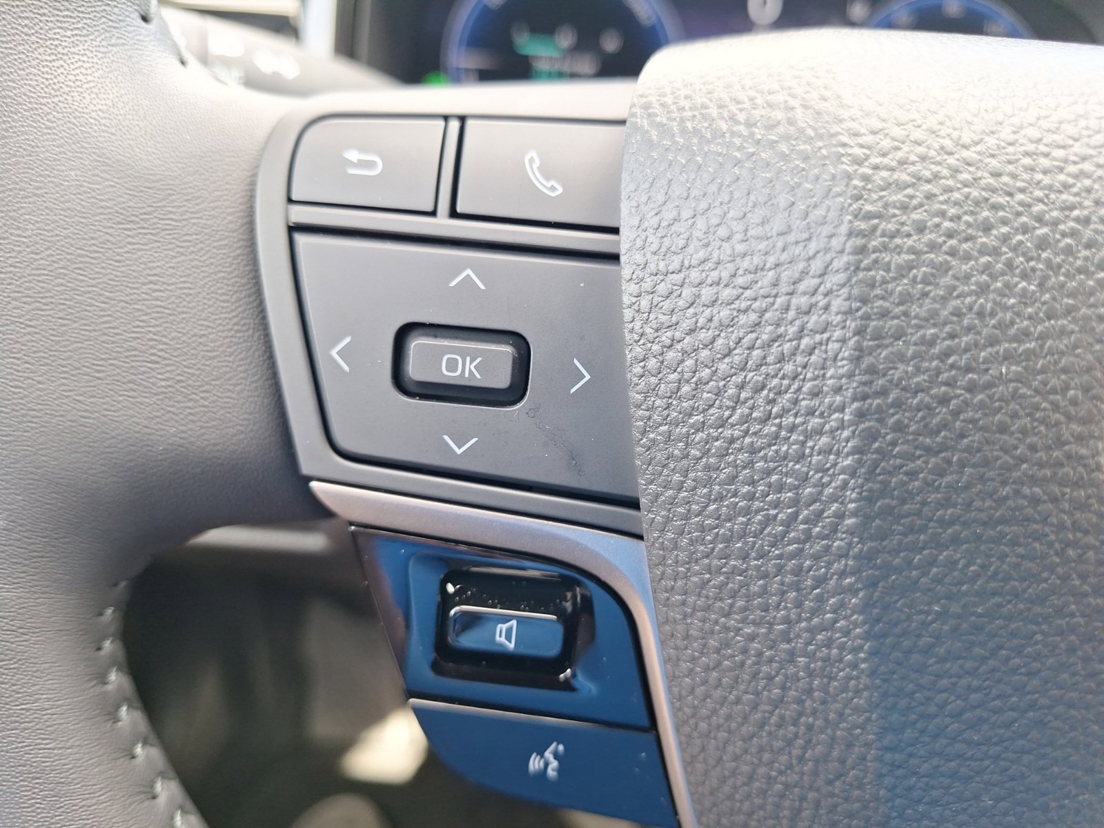 Used 2025 Toyota Camry XSE FWD image 21