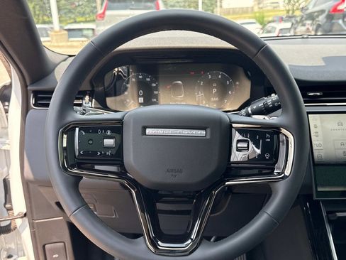 Certified 2025 Land Rover Range Rover Evoque S image 27