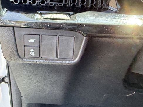 Used 2025 Honda CR-V Sport Touring image 18