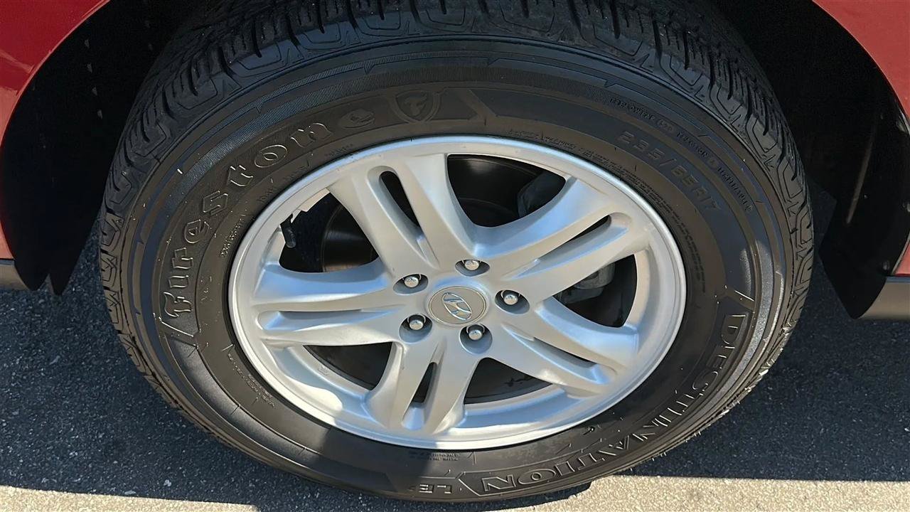Used 2010 Hyundai Santa Fe GLS FWD image 19