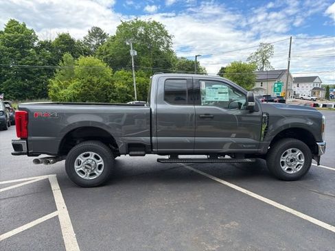 New 2026 Ford F350 XLT w/ FX4 Off-Road Package AWD/4WD image 9
