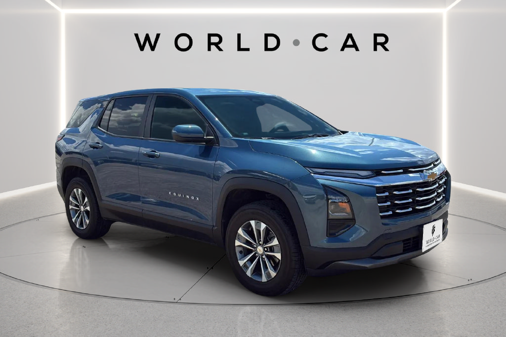 Used 2026 Chevrolet Equinox LT FWD image 1