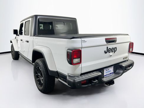 Used 2023 Jeep Gladiator Sport image 7