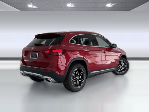 New 2026 Mercedes-Benz GLA 250 image 8