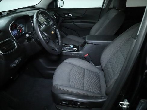 Used 2019 Chevrolet Equinox LT w/ Driver Convenience Package FWD image 18