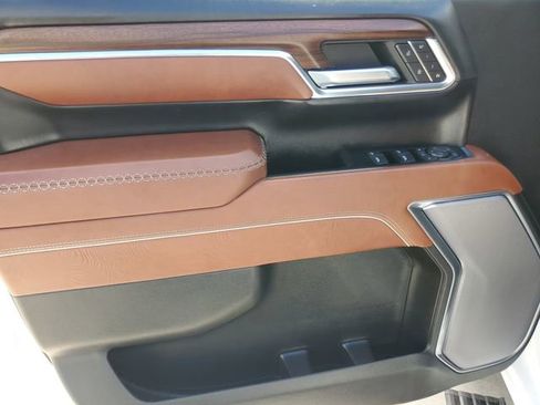 Certified 2024 GMC Sierra 3500 Denali Ultimate image 17