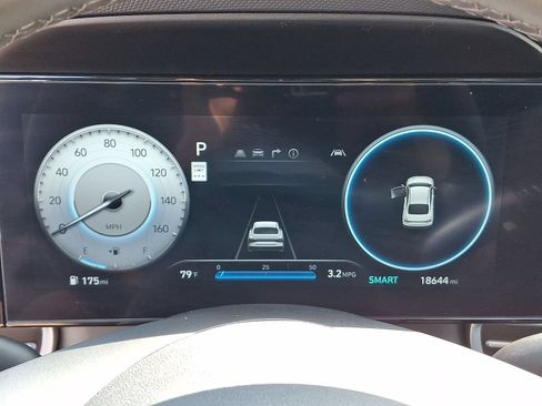 Certified 2025 Hyundai Elantra SEL FWD image 19