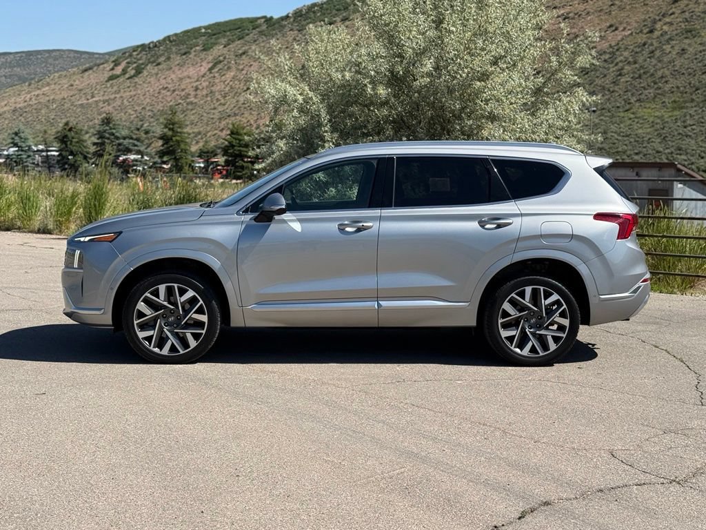 Used 2022 Hyundai Santa Fe Calligraphy AWD/4WD image 2
