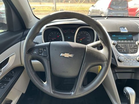 Used 2010 Chevrolet Equinox LS image 20