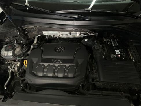 Used 2022 Volkswagen Tiguan SE R-Line image 21