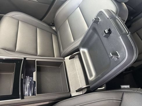 New 2026 Chevrolet Traverse LT w/ Driver Confidence Package FWD image 36