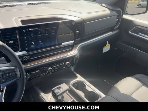 New 2026 Chevrolet Silverado 1500 RST AWD/4WD image 18