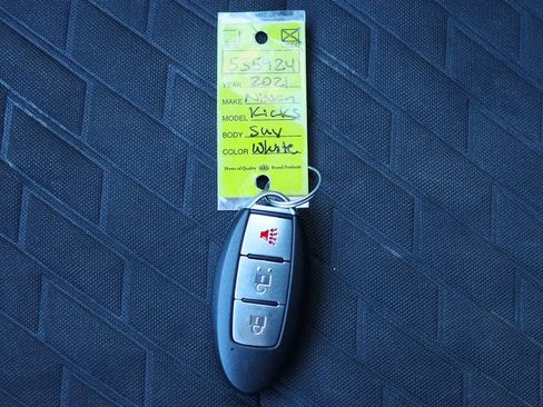 Used 2021 Nissan Kicks SV image 57