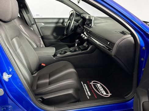 Used 2023 Honda Civic Sport image 29