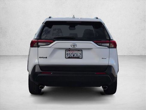 Used 2025 Toyota RAV4 XLE FWD image 7