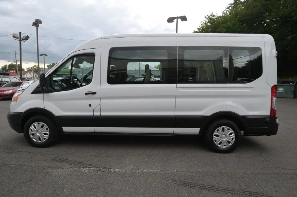 Used 2019 Ford Transit 350 XLT RWD image 2