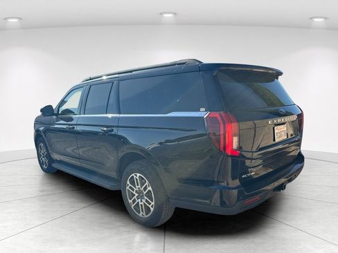 Used 2025 Ford Expedition Max Active AWD/4WD image 5