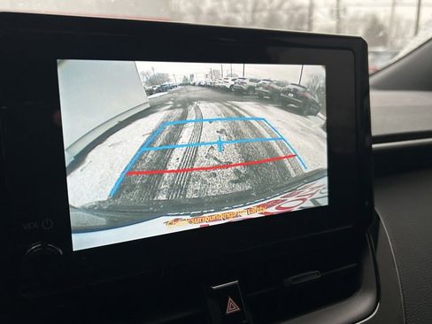 Used 2024 Toyota Corolla SE image 18