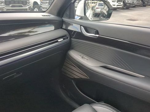 Used 2024 Hyundai Palisade Calligraphy FWD image 21