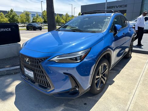 Used 2022 Lexus NX 450h+ AWD w/ Vision Package image 5