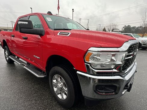 Used 2024 RAM 2500 Big Horn w/ Bed Utility Group image 5