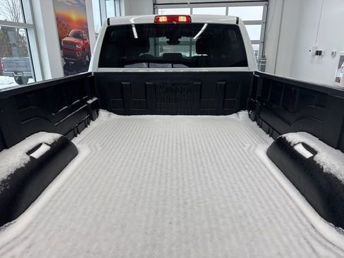 Used 2024 RAM 3500 Big Horn AWD/4WD image 8