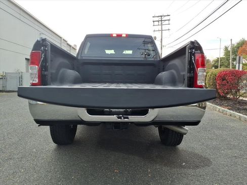 Used 2024 RAM 2500 Big Horn w/ Bed Utility Group image 17