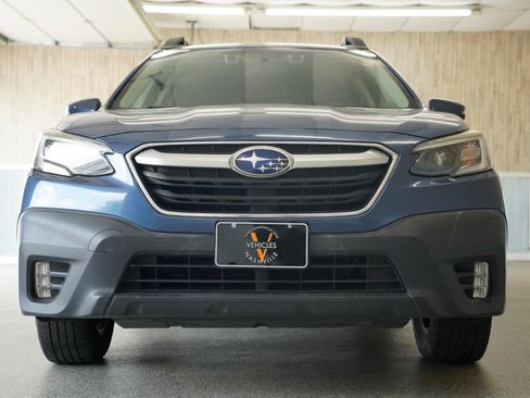 Used 2020 Subaru Outback Premium AWD/4WD image 3