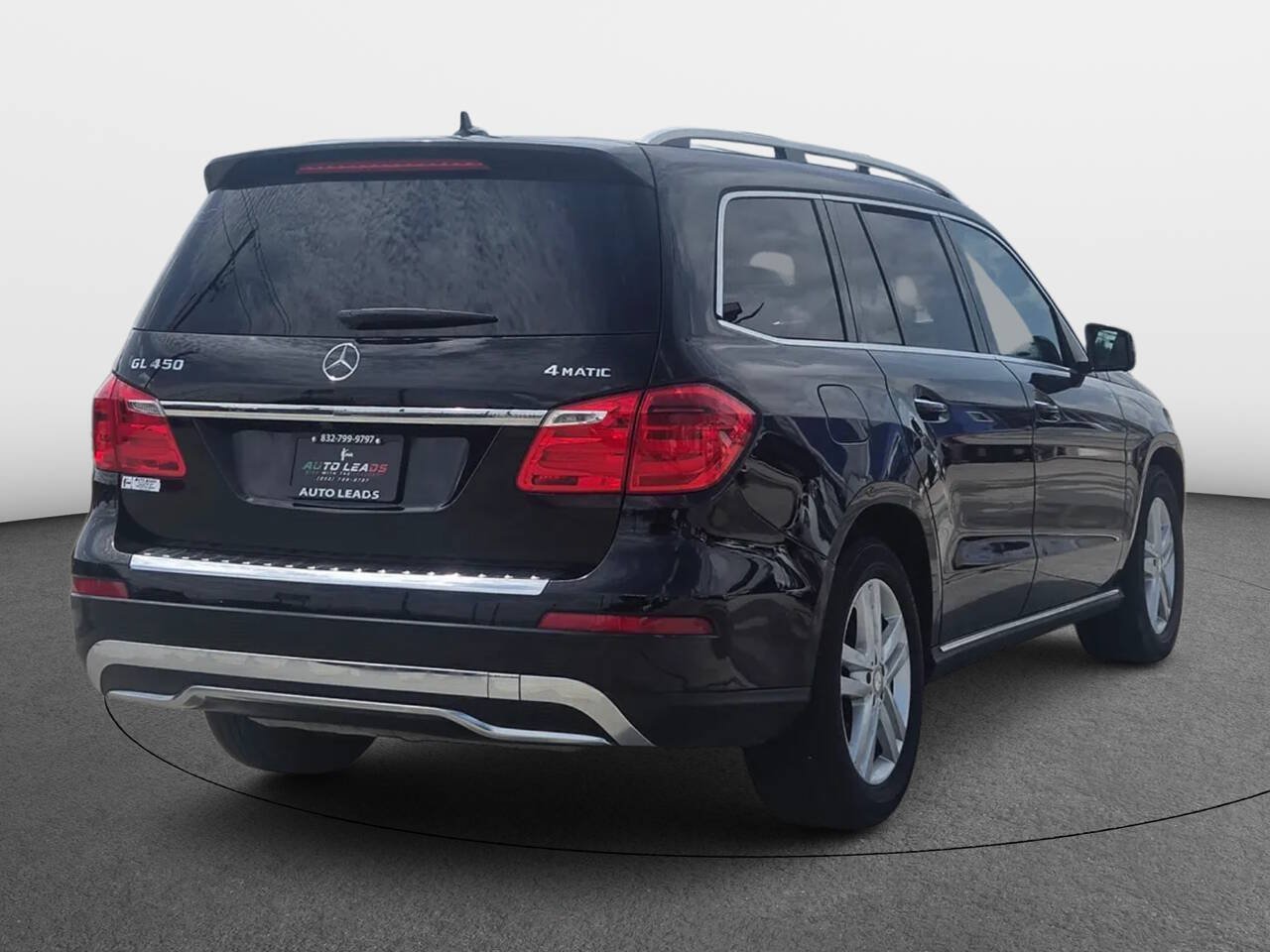 Used 2016 Mercedes-Benz GL 450 4MATIC w/ Premium I Package image 4