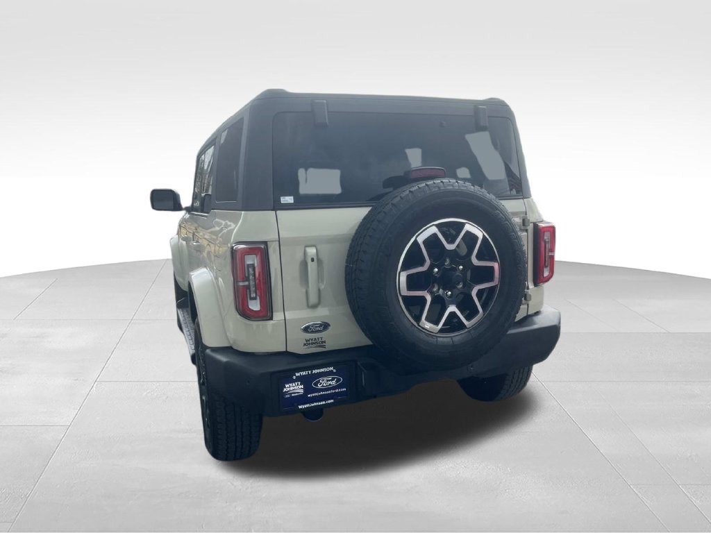 Used 2025 Ford Bronco Outer Banks AWD/4WD image 6