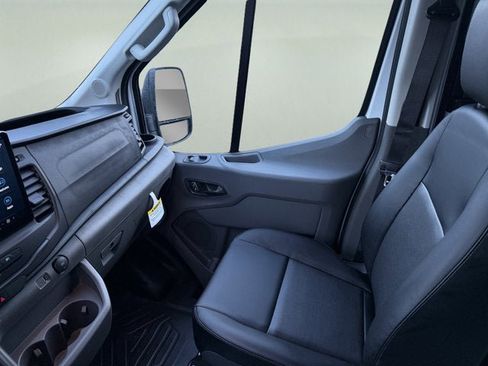 New 2026 Ford Transit 250 148 Medium Roof image 17