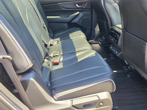Certified 2024 Acura MDX SH-AWD w/ Advance Package image 15