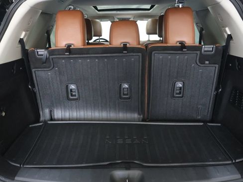 Used 2024 Nissan Pathfinder Platinum AWD/4WD image 14