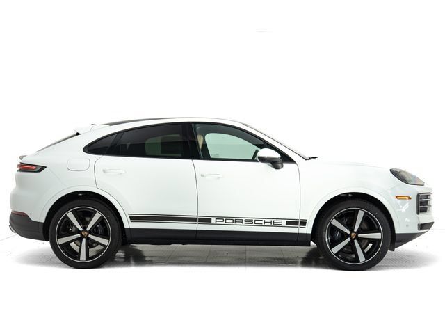 Certified 2026 Porsche Cayenne Coupe AWD/4WD image 30