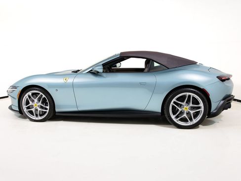 Certified 2025 Ferrari Roma Spider RWD image 23