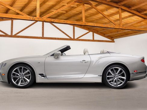 Used 2022 Bentley Continental GT AWD/4WD image 2