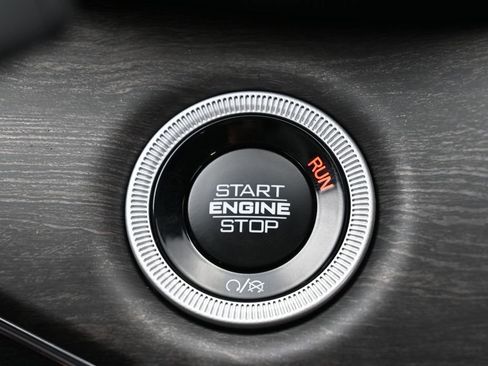 Used 2024 Jeep Grand Cherokee Overland image 37