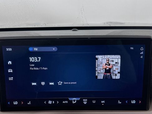 Used 2025 Ford Explorer Active image 21