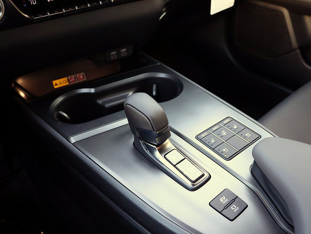 New 2026 Lexus UX 300h AWD w/ Accessory Package (2T) image 25