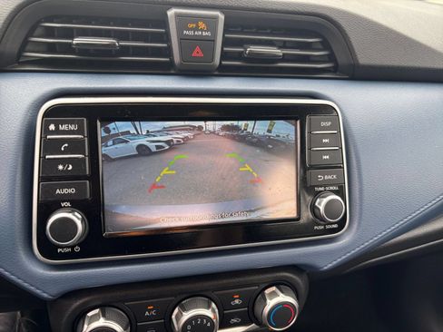 Used 2025 Nissan Versa SV FWD image 24