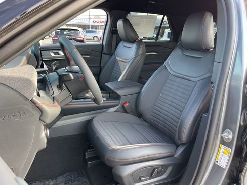 New 2026 Ford Explorer ST-Line w/ ST-Line Street Pack image 17