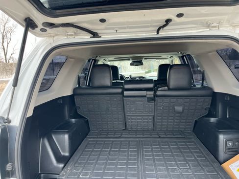 Used 2018 Toyota 4Runner TRD Off-Road Premium image 9