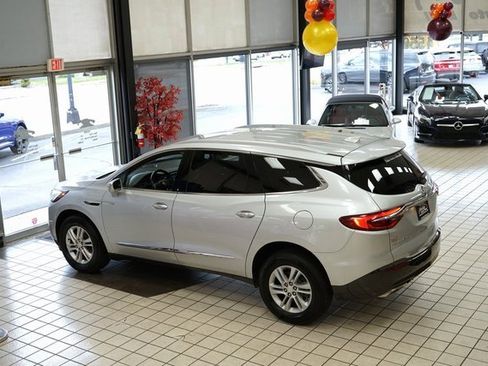 Used 2020 Buick Enclave Essence image 57