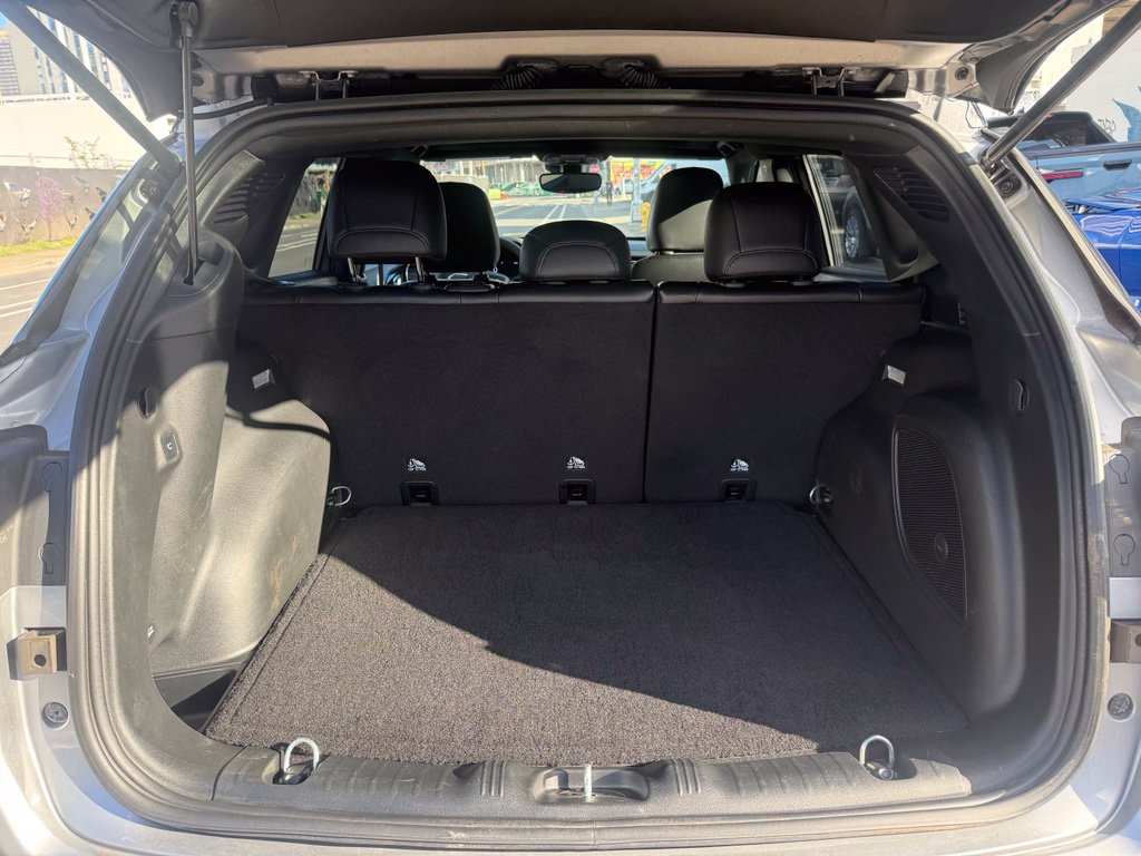 Used 2023 Jeep Compass High Altitude AWD/4WD image 19